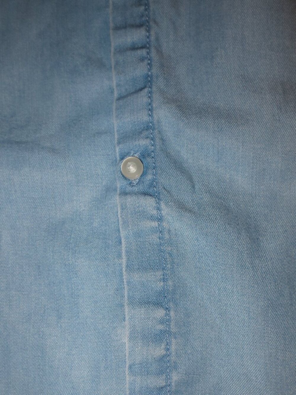HOLLISTER womens BLOUSE blue BOHO cropped CHAMBRAY top EMBROIDERED SIZE L - Picture 10 of 10
